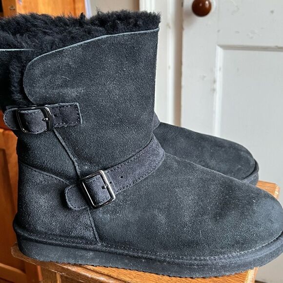 Shearling Ugg style boots, size ladies 10. - Picture 1 of 11